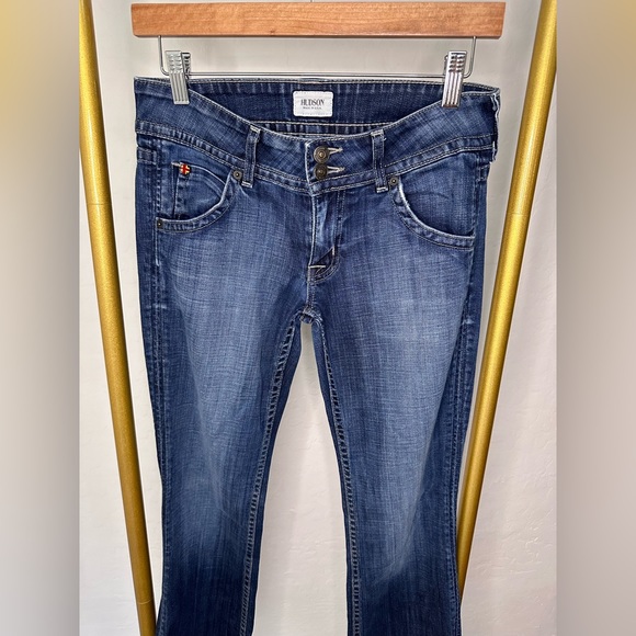 Hudson Jeans low rise in color Blue Size 27 98% Cotton 2% Elastin - Picture 2 of 4